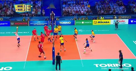 #dziejesiewsporcie: niesamowita akcja w meczu Brazylia - Rosja