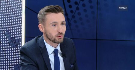 KNF zyskuje nowe uprawnienia. "Zawsze jest ryzyko, że ludzie skuszą się na to, co oferują oszuści"