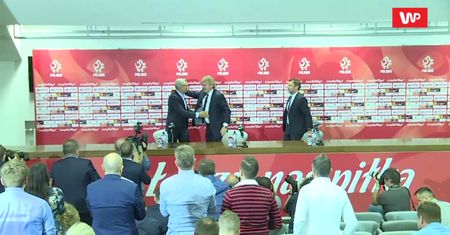 Mundial 2018. Piękne pożegnanie Adama Nawałki. Trener otrzymał brawa od dziennikarzy