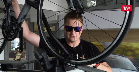 Montaż bagaznika dachowego na rower krok po kroku. W aucie z relingami zajmuje 20 minut