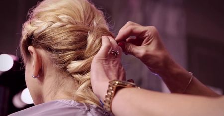 Socha i Krupińska odkrywają trendy z fryzjerami