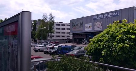 Blok mieszkalny jako nadbudówka garażu? W Krakowie to możliwe