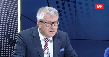 "Niech pan nie rżnie głupa!". Emocjonalna reakcja Ryszarda Czarneckiego na wpis Michała Szczerby