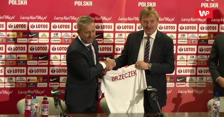Jerzy Brzęczek zaczyna jak Adam Nawałka. Na prezentacji otrzymał koszulkę bez numeru