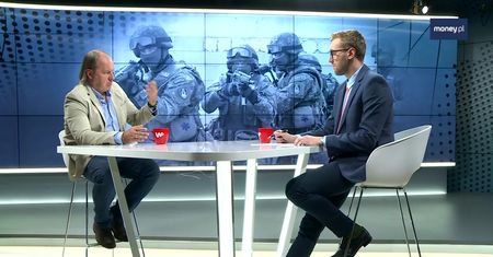 Policjanci zaostrzają protest. Od sierpnia strajk włoski