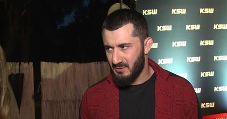Khalidov tłumaczy "romans" z show biznesem: "To promuje MMA. W tych czasach jest to wskazane"