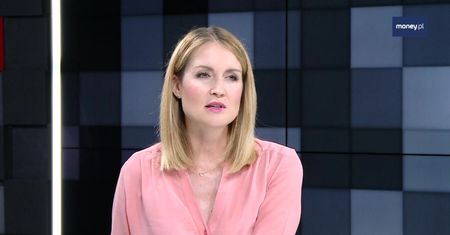 Ludzie z etatami też chodzą do agencji pracy. W ten sposób dorabiają