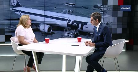 "Samolot lądował na jednym silniku, włączył się czujnik dymu". Stewardessa o kulisach feralnego lotu