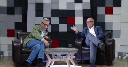 "Premier Morawiecki walczył z komuną jako 13-latek? To możliwe”