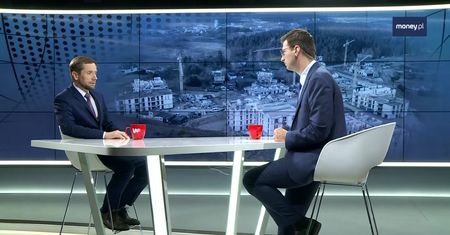 Pleśń w pierwszych rządowych mieszkaniach. "Dostarczaliśmy tylko pieniądze"