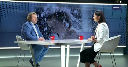 Nie tylko niebezpieczne. Kąpiele w fontannach są... odrażające