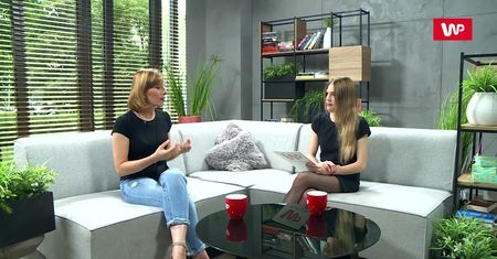 Przesuwanie okresu antykoncepcją. Seksuolog obala popularny mit