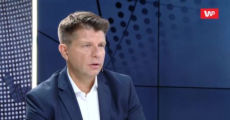 Petru o przyszłości 500+. "Kto daje i odbiera..."