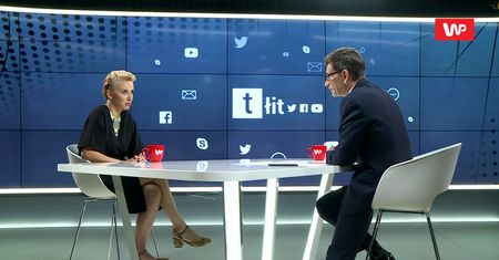Czarne chmury nad Biedroniem. Joanna Scheuring-Wielgus wytknęła mu błąd