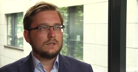 Będą w Polsce ujemne ceny prądu. Kto wtedy będzie na tym zarabiał?
