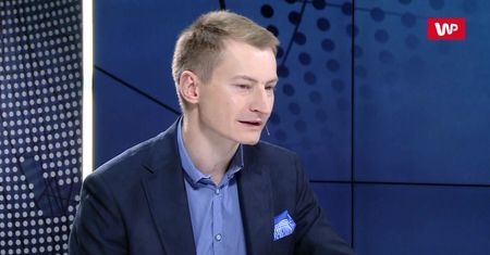 Tłit - Bartosz Kramek