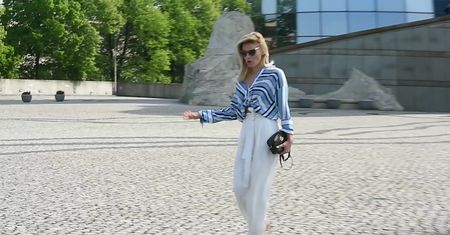 Urbańska "męczy się" w szpilkach. "To nie jest podłoga dla obcasów. Idę na palcach"