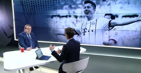 "To byłby błąd". Kręcina o transferze Lewandowskiego