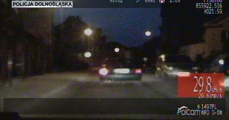 Kierowca BMW staranował radiowóz. Pościg koło Dzierżoniowa