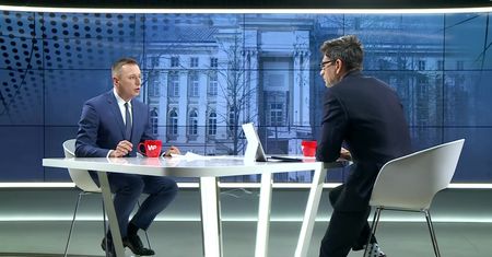 Brejza ujawnia emeryturę Czabańskiego. "Szanowni państwo, nie spadnijcie z krzeseł"