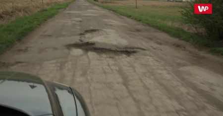 Gmina odcięta od świata. Morawiecki obiecuje pomoc