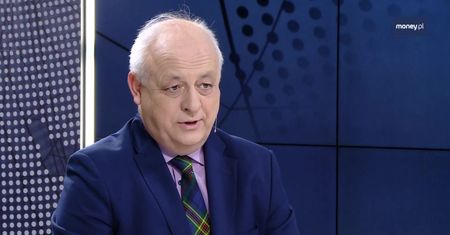 Drożyzna na stacjach paliw. Ekspert o powodach wzrostu cen