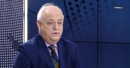 Opłata paliwowa. Koncerny podniosą ceny? Ekspert: "opłata niesie ryzyko"