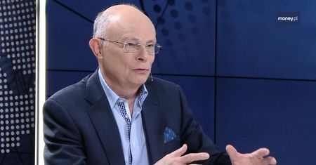 Piątka Morawieckiego. Borowski: trzeba było czymś przykryć wpadkę z nagrodami