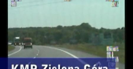 Na 'czołówkę' z radiowozem