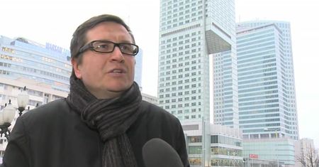 Niemal połowa Polaków pracuje ponad normę