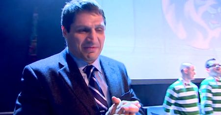 Andrzej Gołota tańczy do dyskotekowego hitu