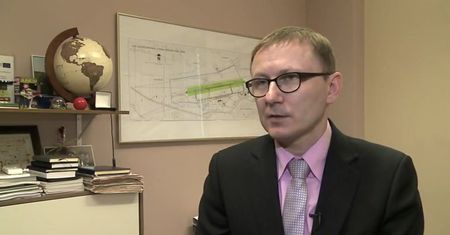 Modlin: Na razie nie zwalniamy pracowników