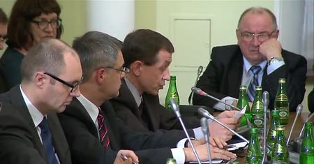 Detektor rozpoznał pastę do butów jakoTNT