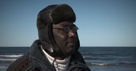 Jak pomagać bezdomnym? [Na marginesie]