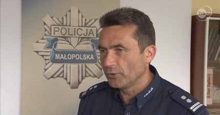 14-miesieczne dziecko zamknięta w aucie