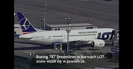 Dreamliner na lotnisku w Everett