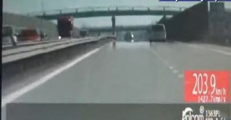 Pędzili po krajowej 'siódemce' ponad 200 km/h