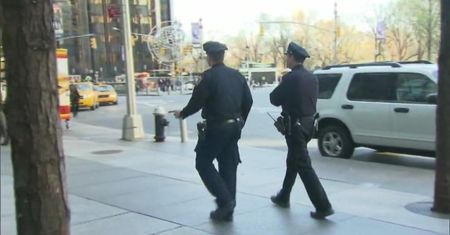 Wzmożone patrole policyjne po wybuchach w Bostonie