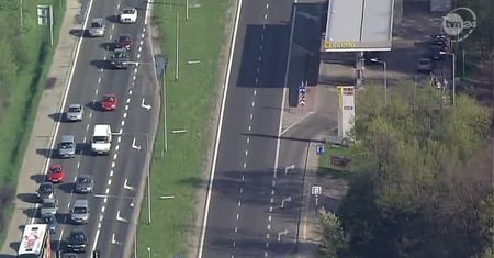 W długi weekend na drogach zginęło 77 osób