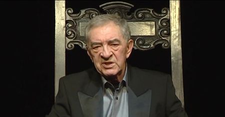 Mistrzowska kreacja Jerzego Treli.