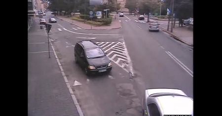 Rosjanin uciekał skradzionym seatem