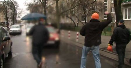 Taksówkarze zwalczają konkurencję papierem toaletowym