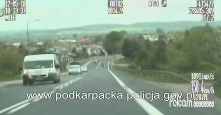 Ucieczka zakończona w rowie
