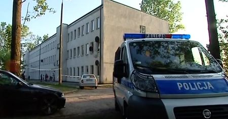 Koluszki: Dziecko wypadło z 1. piętra