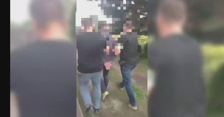 Ścigany adwokat  trafił do zakładu karnego. Jest wideo z zatrzymania