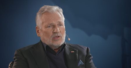 Kwaśniewski krytycznie o dymisji generałów: brak kultury politycznej