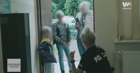 Nietypowe zgłoszenie na komisariacie. "Uderzył mnie nosem"