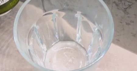 Sprzątają je rzadziej, niż myślisz. Te przedmioty w hotelu to siedlisko bakterii