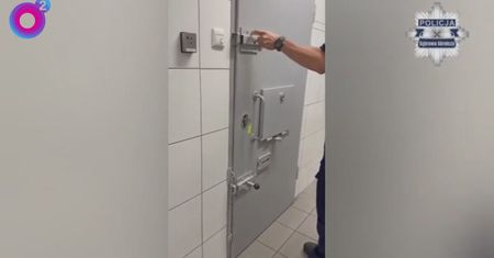 Policjanci sprawdzili jego zamrażarkę. Zawartość ich zaskoczyła