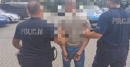 Miał 4 sądowe zakazy prowadzenia. Zamiast piątego dostał więzienie